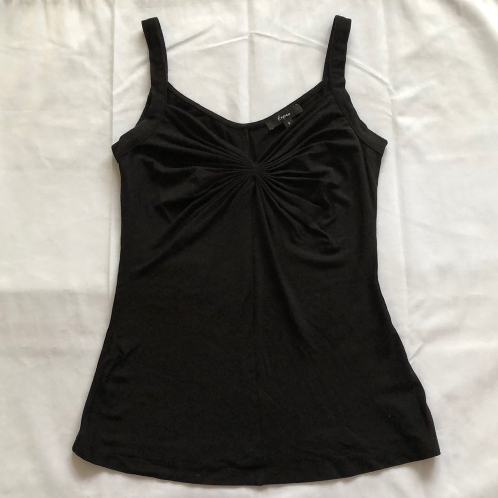 Black tanktop with detail